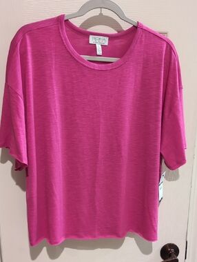 sofia by sofia vergara Hot Pink Short Sleeve Tee